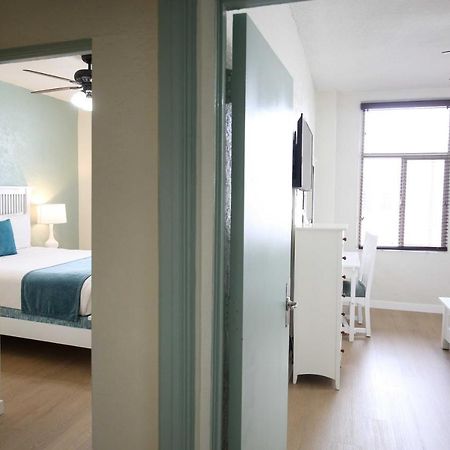 Hotel Carmel Санта-Моника Экстерьер фото